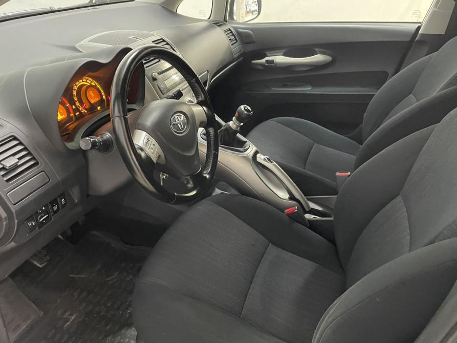 Toyota Auris I Воронеж  - изображение 13