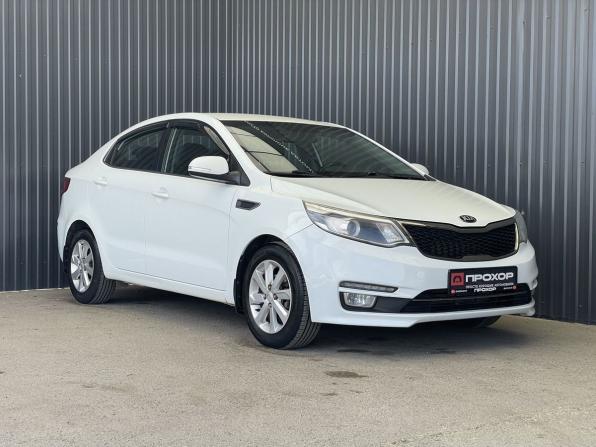 Kia Rio III Рестайлинг с пробегом 2015 года, цена 1 007 000 рублей, 172267 км, седан, Автокод Объявления