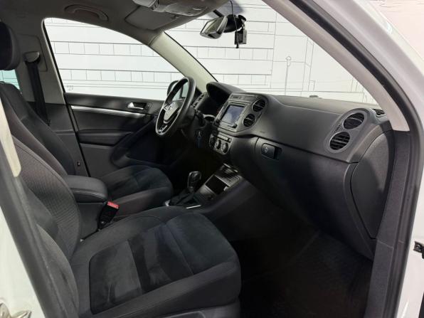 Volkswagen Tiguan I Рестайлинг с пробегом 2015 года, цена 1 599 000 рублей, 193971 км, внедорожник, Автокод Объявления