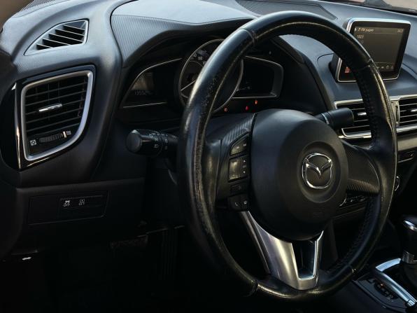 Mazda 3 III (BM) с пробегом 2014 года, цена 1 190 000 рублей, 135000 км, седан, Автокод Объявления