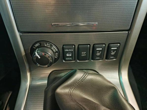 Nissan Navara (Frontier) III (D40) Рестайлинг с пробегом 2010 года, цена 1 360 000 рублей, 260000 км, пикап, Автокод Объявления