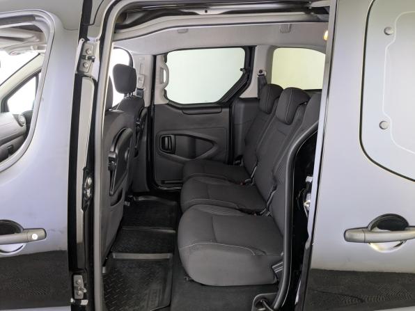 Opel Combo PCMA с пробегом 2021 года, цена 2 150 000 рублей, 48701 км, компактвэн, Автокод Объявления