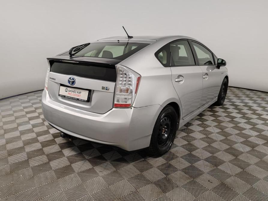 Toyota Prius III (XW30) Москва  - изображение 5