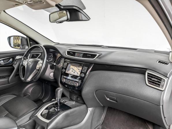 Nissan Qashqai II с пробегом 2017 года, цена 1 750 000 рублей, 102817 км, внедорожник, Автокод Объявления