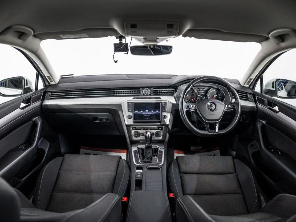 Volkswagen Passat B8 с пробегом 2015 года, цена 1 349 500 рублей, 117696 км, универсал, Автокод Объявления