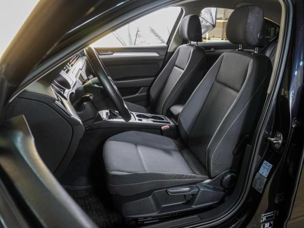 Volkswagen Passat B8 с пробегом 2016 года, цена 1 649 000 рублей, 203988 км, седан, Автокод Объявления