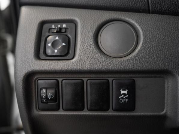 Mitsubishi L200 V с пробегом 2015 года, цена 1 395 000 рублей, 158352 км, offers.body_type.unknown, Автокод Объявления