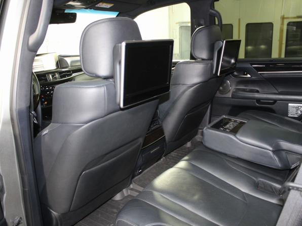 Lexus LX III Рестайлинг 2 с пробегом 2016 года, цена 5 850 000 рублей, 187682 км, внедорожник, Автокод Объявления