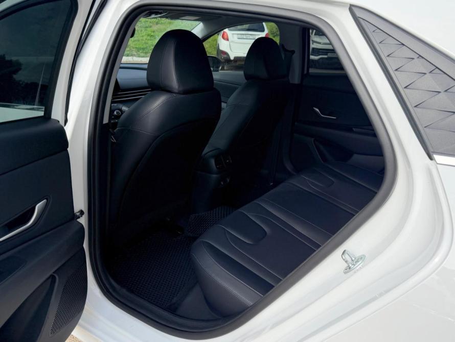 Hyundai Elantra VII (CN7) Рестайлинг Нефтекамск  - изображение 8