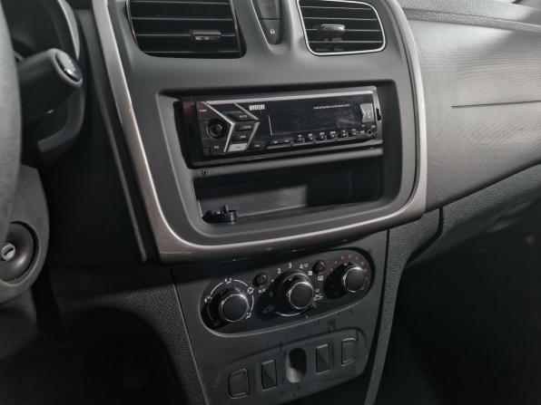 Renault Logan II Рестайлинг с пробегом 2020 года, цена 599 000 рублей, 216833 км, седан, Автокод Объявления