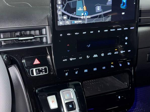 Hyundai Staria I с пробегом 2024 года, цена 8 490 000 рублей, 6430 км, минивэн, Автокод Объявления