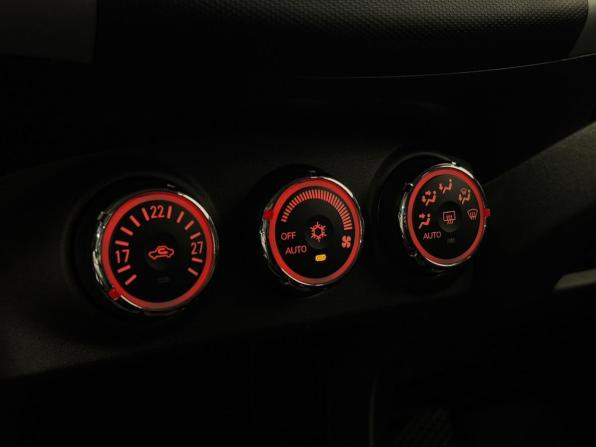 Mitsubishi Outlander II Рестайлинг с пробегом 2012 года, цена 1 399 000 рублей, 188100 км, внедорожник, Автокод Объявления