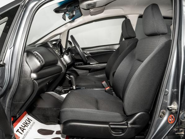 Honda Fit III Рестайлинг с пробегом 2019 года, цена 1 300 000 рублей, 124733 км, хэтчбек, Автокод Объявления
