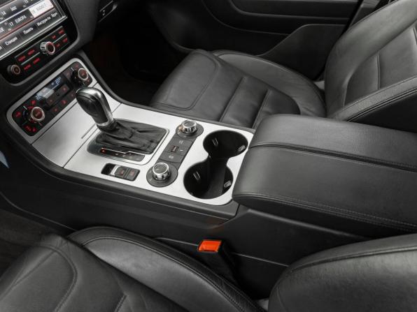 Volkswagen Touareg II с пробегом 2010 года, цена 1 650 000 рублей, 353767 км, внедорожник, Автокод Объявления