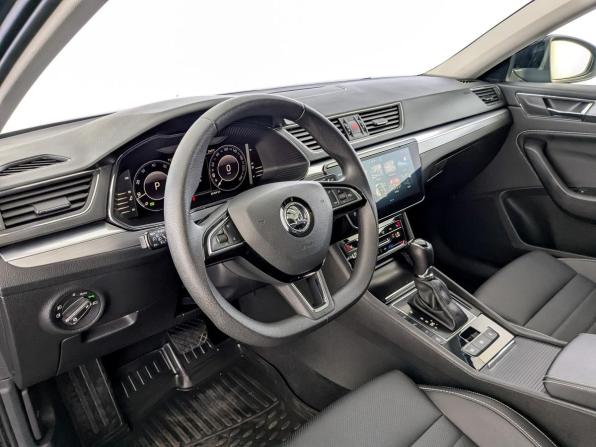 Skoda Superb III Рестайлинг с пробегом 2024 года, цена 2 900 000 рублей, 66490 км, лифтбек, Автокод Объявления