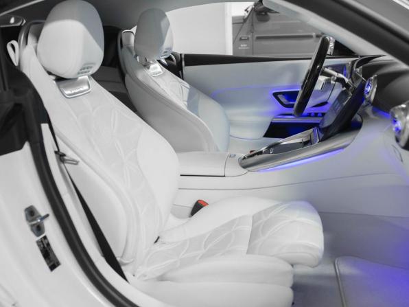 Новый Mercedes-Benz Maybach SL 2025 года, цена 35 900 000 рублей, родстер, Автокод Объявления