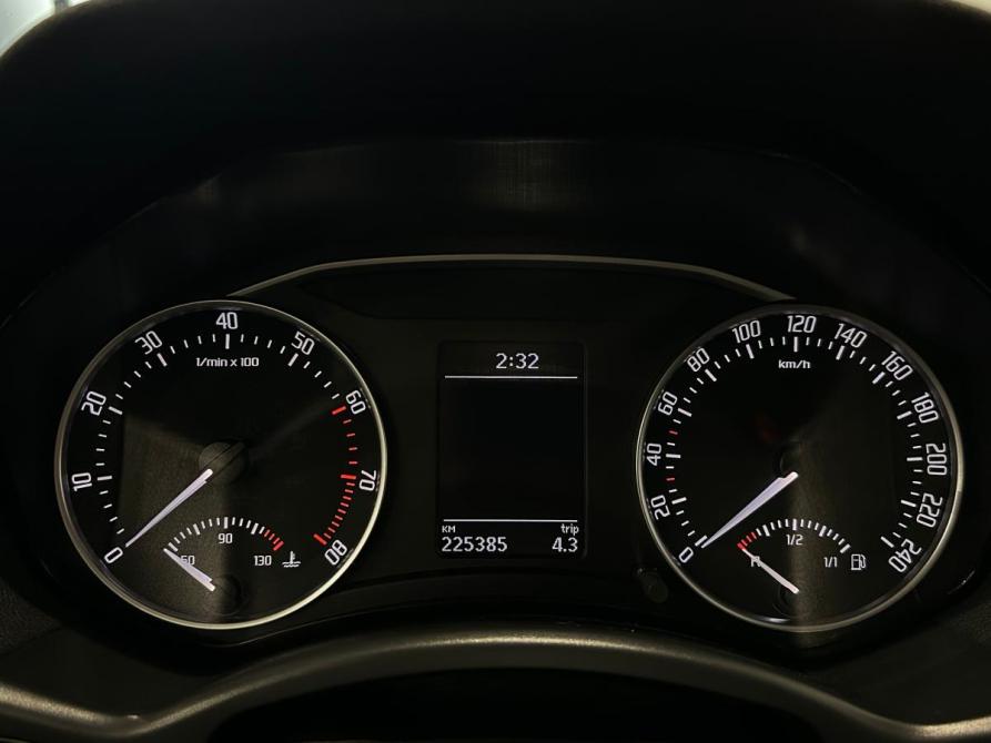 Skoda Octavia II (A5) Рестайлинг Санкт-Петербург  - изображение 23