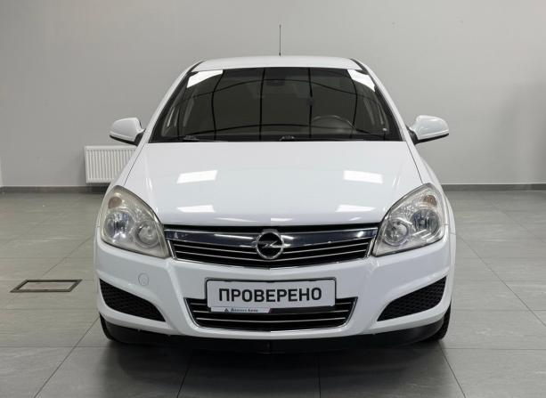 Opel Astra H Рестайлинг с пробегом 2011 года, цена 415 000 рублей, 245000 км, седан, Автокод Объявления