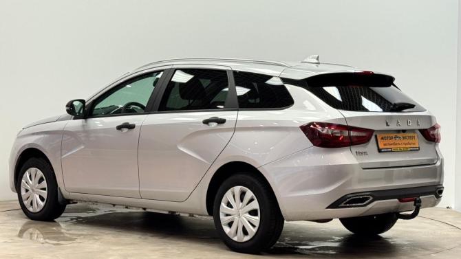 Lada (ВАЗ) Vesta I Рестайлинг (NG) с пробегом 2023 года, цена 1 265 000 рублей, 61003 км, универсал, Автокод Объявления