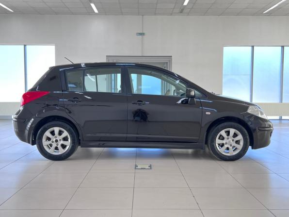 Nissan Tiida I Рестайлинг с пробегом 2012 года, цена 950 000 рублей, 141203 км, хэтчбек, Автокод Объявления