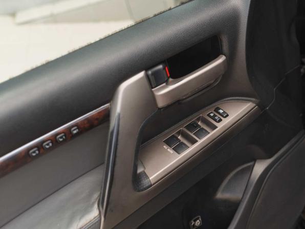 Toyota Land Cruiser 200 Series с пробегом 2008 года, цена 2 120 000 рублей, 299774 км, внедорожник, Автокод Объявления