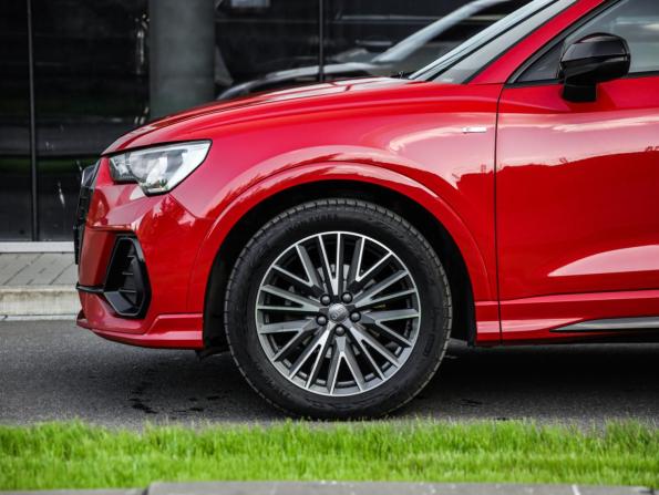 Audi Q3 II (F3) с пробегом 2019 года, цена 2 639 000 рублей, 112216 км, внедорожник, Автокод Объявления