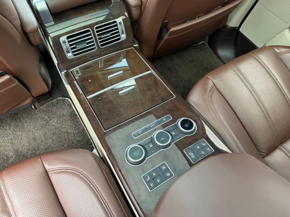 Land Rover Range Rover IV с пробегом 2017 года, цена 3 655 000 рублей, 241410 км, внедорожник, Автокод Объявления