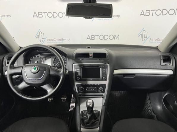 Skoda Octavia II (A5) Рестайлинг с пробегом 2010 года, цена 679 000 рублей, 210414 км, лифтбек, Автокод Объявления
