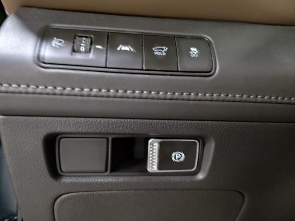 Hyundai Santa Fe IV Рестайлинг с пробегом 2021 года, цена 4 299 000 рублей, 37031 км, внедорожник, Автокод Объявления