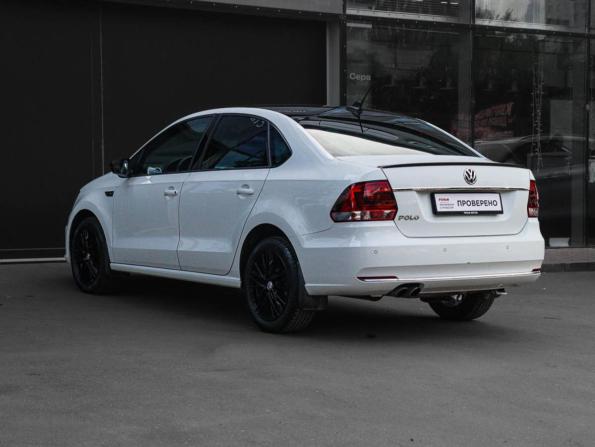 Volkswagen Polo V Рестайлинг с пробегом 2018 года, цена 1 749 000 рублей, 84023 км, седан, Автокод Объявления