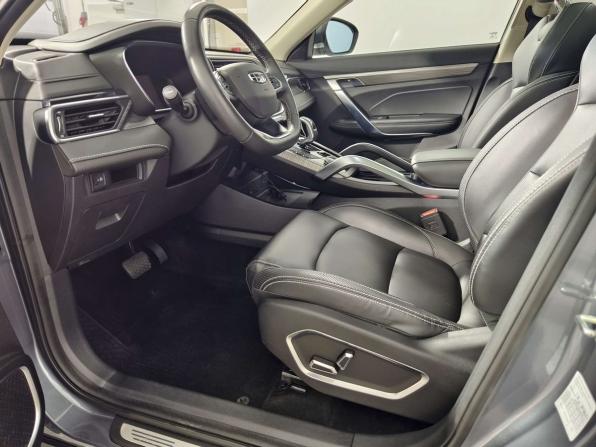 Geely Atlas Pro с пробегом 2022 года, цена 1 999 000 рублей, 74000 км, внедорожник, Автокод Объявления