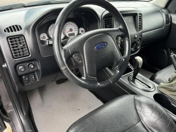 Ford Maverick III с пробегом 2005 года, цена 385 000 рублей, 273411 км, внедорожник, Автокод Объявления
