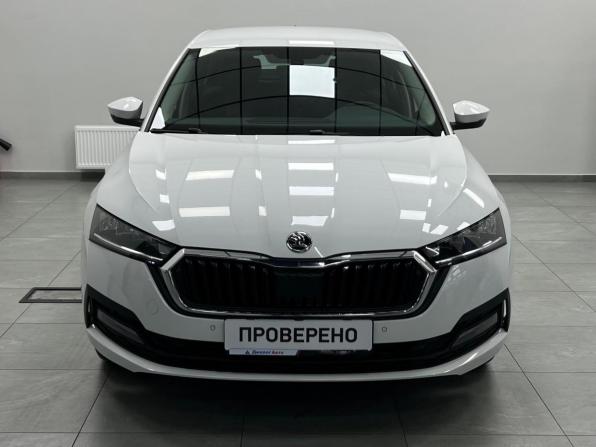 Skoda Octavia IV (A8) с пробегом 2021 года, цена 2 590 000 рублей, 32405 км, лифтбек, Автокод Объявления