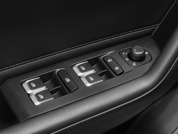 Geely Okavango I Рестайлинг с пробегом 2024 года, цена 3 459 900 рублей, 1199 км, внедорожник, Автокод Объявления