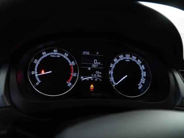 Skoda Rapid I Рестайлинг с пробегом 2019 года, цена 1 587 444 рубля, 41313 км, лифтбек, Автокод Объявления