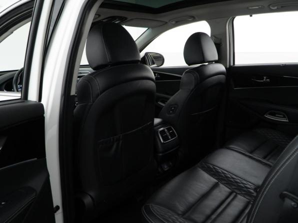 Kia Sorento III Prime Рестайлинг с пробегом 2017 года, цена 3 249 050 рублей, 132085 км, внедорожник, Автокод Объявления