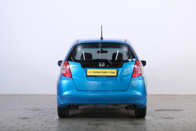 Honda Fit II с пробегом 2008 года, цена 699 000 рублей, 176000 км, хэтчбек, Автокод Объявления