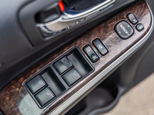 Toyota Camry VII (XV50) Рестайлинг с пробегом 2016 года, цена 2 098 000 рублей, 173000 км, седан, Автокод Объявления