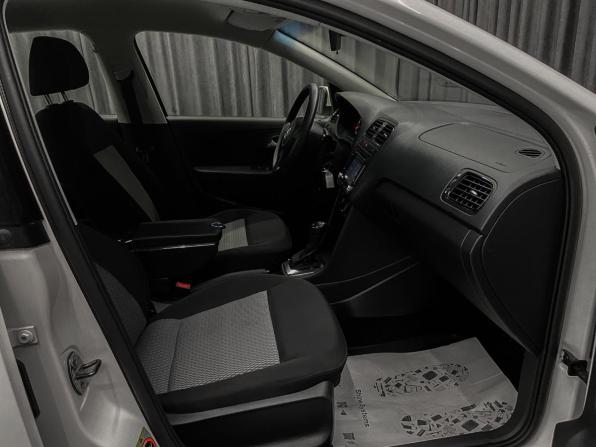 Volkswagen Polo V с пробегом 2012 года, цена 799 000 рублей, 108000 км, седан, Автокод Объявления