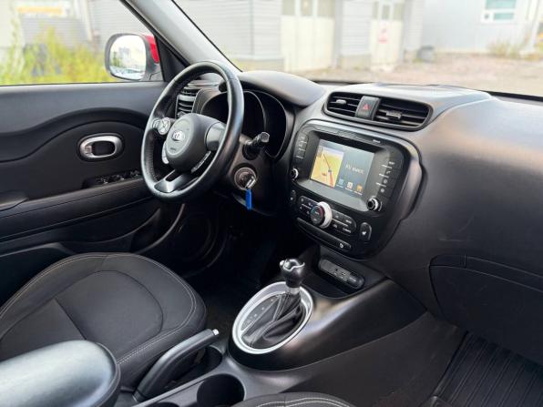 Kia Soul II Рестайлинг с пробегом 2019 года, цена 1 555 000 рублей, 120000 км, хэтчбек, Автокод Объявления