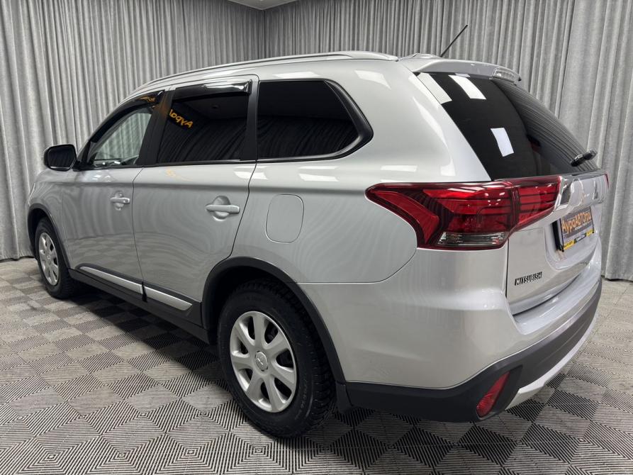 Mitsubishi Outlander III Рестайлинг 2 Стерлитамак  - изображение 10