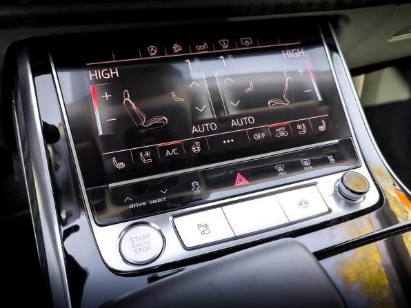 Audi Q8 I (4M) с пробегом 2019 года, цена 6 360 000 рублей, 71709 км, внедорожник, Автокод Объявления