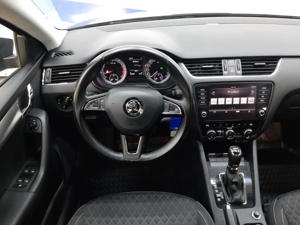 Skoda Octavia III (A7) Рестайлинг с пробегом 2017 года, цена 1 640 000 рублей, 133758 км, лифтбек, Автокод Объявления