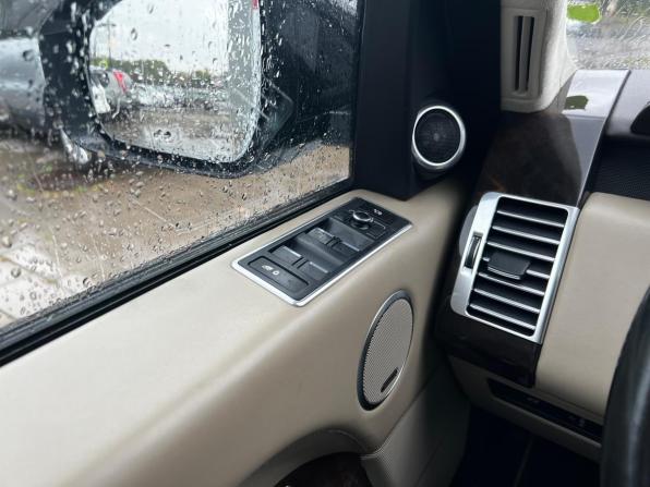 Land Rover Range Rover IV с пробегом 2015 года, цена 3 899 000 рублей, 160257 км, внедорожник, Автокод Объявления