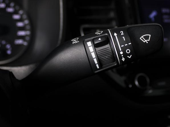 Hyundai Solaris II Рестайлинг с пробегом 2021 года, цена 1 460 000 рублей, 138000 км, седан, Автокод Объявления