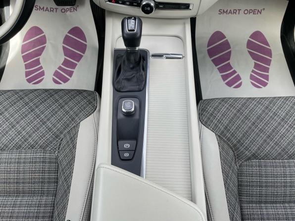 Volvo XC60 II с пробегом 2018 года, цена 3 087 000 рублей, 89000 км, внедорожник, Автокод Объявления