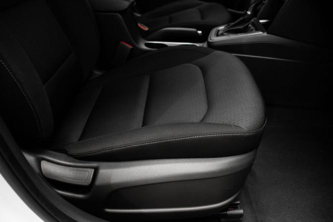 Hyundai Elantra VI (AD) с пробегом 2018 года, цена 1 650 000 рублей, 89970 км, седан, Автокод Объявления