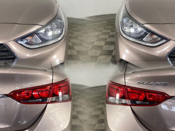 Hyundai Solaris II с пробегом 2018 года, цена 1 385 000 рублей, 131990 км, седан, Автокод Объявления
