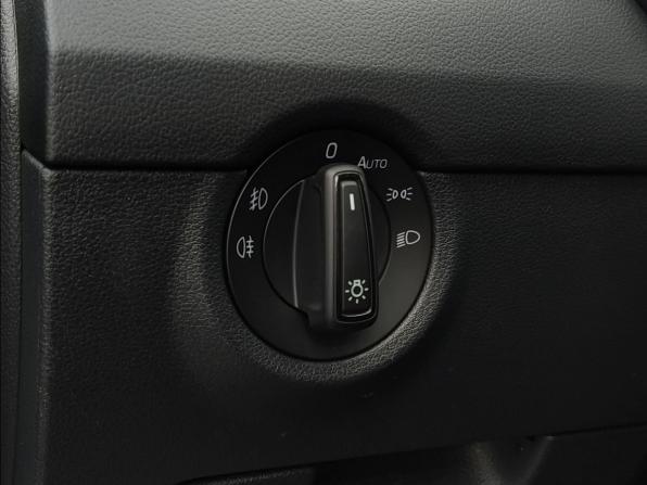 Skoda Octavia III (A7) Рестайлинг с пробегом 2018 года, цена 1 700 000 рублей, 126500 км, лифтбек, Автокод Объявления