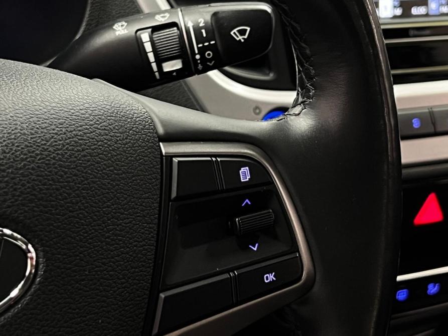 Hyundai Solaris II Санкт-Петербург  - изображение 17